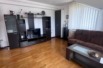 Apartament 3 camere de vanzare RADAUTI - Suceava anunturi imobiliare Suceava