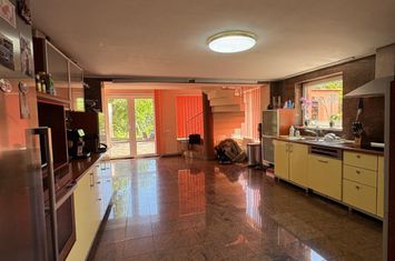 Casă - 7 camere de vanzare BAIA MARE - Maramures anunturi imobiliare Maramures