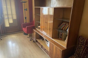 Apartament 3 camere de vanzare CENTRAL - Vrancea anunturi imobiliare Vrancea
