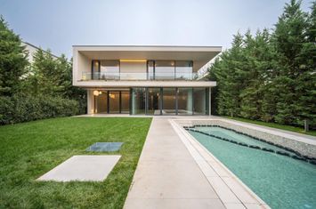 Vila exclusivistă cu piscină | locație premium | Erou Iancu Nicolae anunturi imobiliare Bucuresti