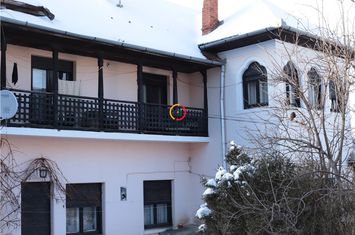 Vilă - 9 camere de vanzare EXTERIOR SUD - Brasov anunturi imobiliare Brasov