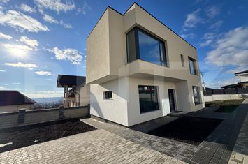 Vilă - 4 camere de vanzare SUCEAVA - Suceava anunturi imobiliare Suceava