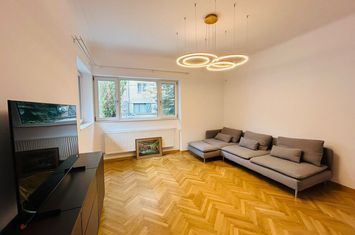 Apartament 3 camere, zona Universitate-Piata Rosetti anunturi imobiliare Bucuresti