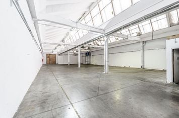 Hală Industrială Arad 517 mp anunturi imobiliare Arad