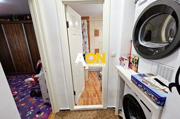 Apartament 2 camere, decomandat, mobilat, utilat, etaj 3, Ampoi 2 anunturi imobiliare Alba