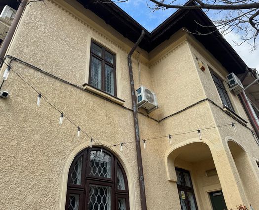 Vilă 8 cam Cotroceni, 227 mp, S+P+1+M