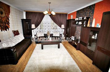 Casa 3 camere,100 mp, 900 mp teren, zona semi central. anunturi imobiliare Mures