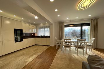 Apartament 2 camere de vanzare BARTOLOMEU - Brasov anunturi imobiliare Brasov