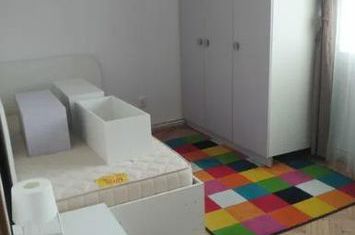 Apartament 3 camere de inchiriat HOREA - Cluj anunturi imobiliare Cluj