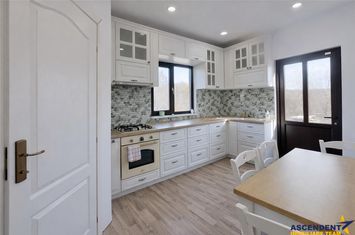 Casă - 5 camere de vanzare EXTERIOR EST - Brasov anunturi imobiliare Brasov