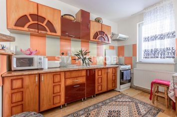 Vilă - 3 camere de inchiriat STUPINI - Brasov anunturi imobiliare Brasov