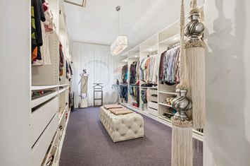 Vila de Lux de Vânzare, 280mp util - Str. Cortez - Hlincea Iasi anunturi imobiliare Iasi