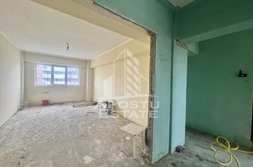Apartament 4 camere, decomandat, etaj intermediar, Simion Barnutiu anunturi imobiliare Timis