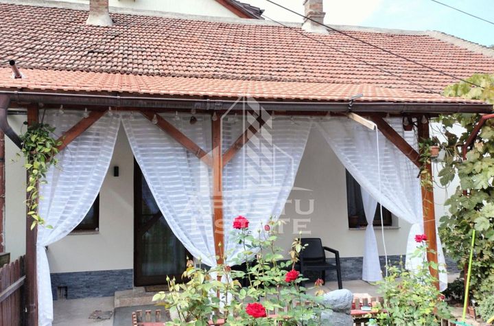 Apartament cu 3 camere, curte comuna, centrala proprie, zona Mehala anunturi imobiliare Timis