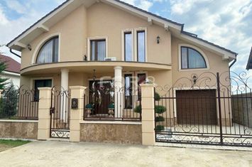 Vilă elegantă de vânzare în Oradea anunturi imobiliare Bihor