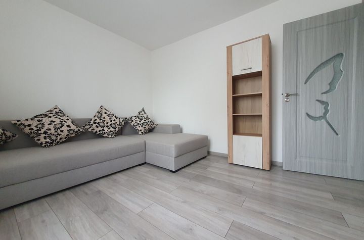 Vand apartament de 2 camere pe Horea in Floresti! anunturi imobiliare Cluj