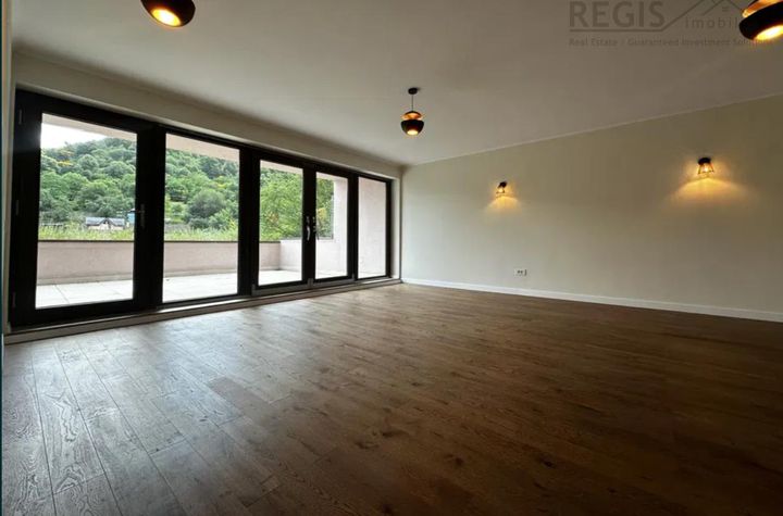 Apartament 4 camere de vanzare SCHEI - Brasov anunturi imobiliare Brasov