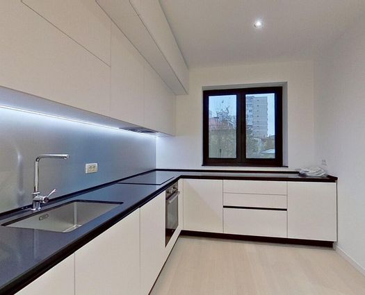 Apartament 3 camere Polona, 91 mp