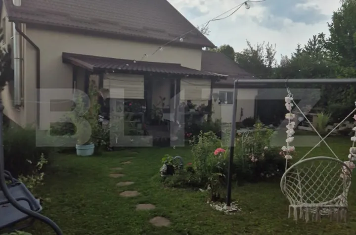 Vilă - 4 camere de vanzare LIVEZENI - Mures anunturi imobiliare Mures