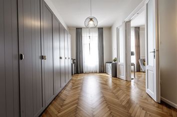 Apartament premium cu 3 camere Ultracentral Comision 0 anunturi imobiliare Arad