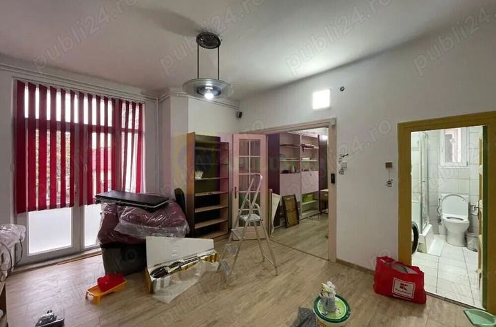 Apartament in vila Et.1+M, 90mp, zona case Mall Vitan anunturi imobiliare Bucuresti