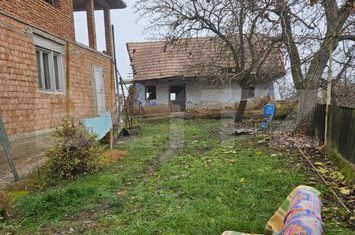 Vilă - 4 camere de vanzare LUNA - Cluj anunturi imobiliare Cluj