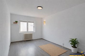 Apartament 3 camere de vanzare CENTRAL - Brasov anunturi imobiliare Brasov