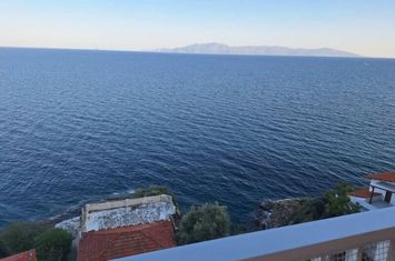 Apartament 3 camere, 112 mp, vedere la mare — Agia Varvara anunturi imobiliare Grecia
