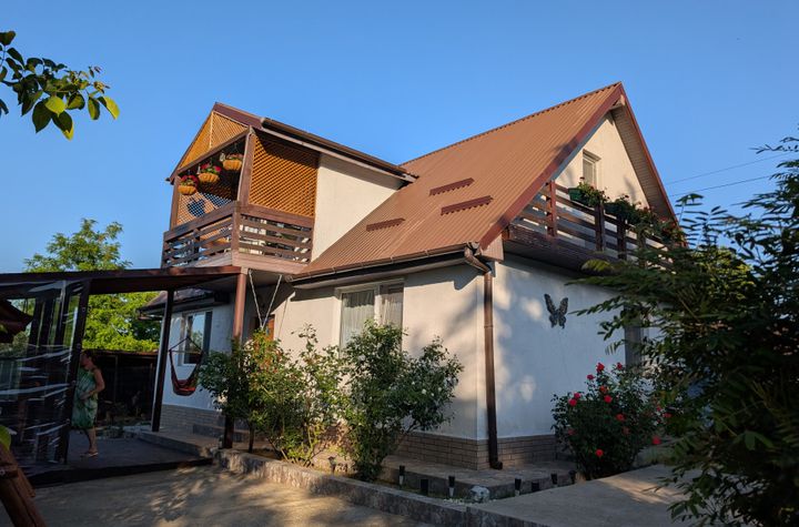 Casă - 3 camere de vanzare BACAU - Bacau anunturi imobiliare Bacau