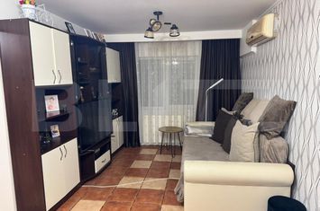 Apartament 3 camere de vanzare SUCEAVA - Suceava anunturi imobiliare Suceava