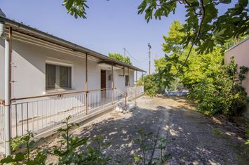 Casă parter 102 mp pe teren 822 mp în Νέα Ζίχνη anunturi imobiliare Grecia