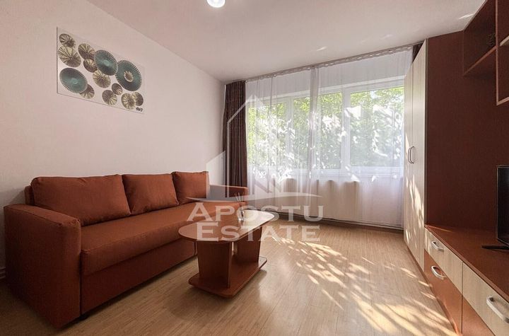 Apartament cu 2 camere, decomandat, zona Gheorghe Lazar anunturi imobiliare Timis