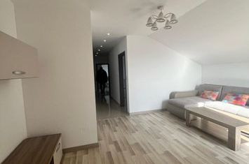 Apartament 3 camere de vanzare RADAUTI - Suceava anunturi imobiliare Suceava