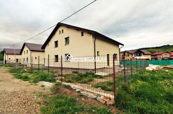 Casa 130 mp - 4 camere -  Sângeorgiu de Mures anunturi imobiliare Mures