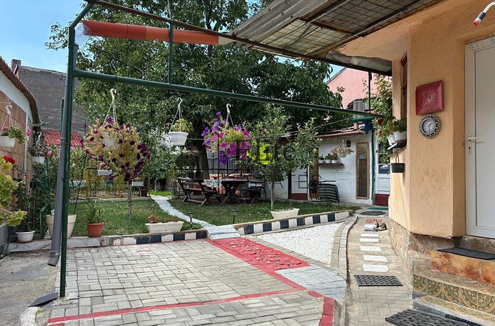 Casa de vanzare cu 411 mp teren ultracentral in Oradea anunturi imobiliare Bihor