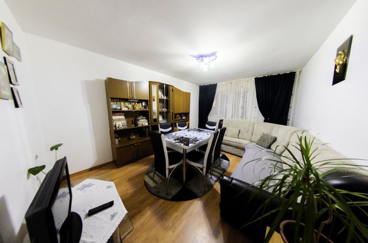 Apartament 3 camere de vanzare PRUNDU - Arges anunturi imobiliare Arges