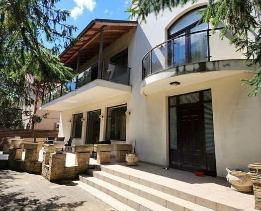 Vilă 7 cam Baneasa, 475 mp, P+1+M