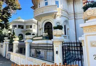 5.500.000 €, Vilă