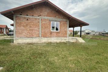 Casă - 3 camere de vanzare SATU MARE - Satu Mare anunturi imobiliare Satu Mare
