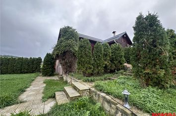 Casă - 4 camere de vanzare CENTRAL - Bacau anunturi imobiliare Bacau