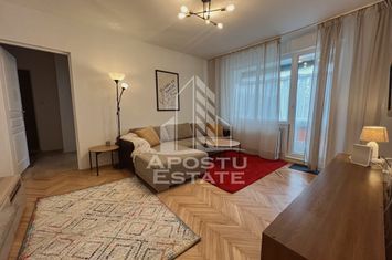 Apartament cu 3 camere,centrala proprie,complet renovat ,zona centrala anunturi imobiliare Timis