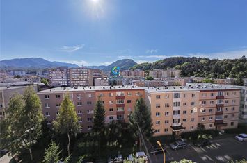 Apartament 3 camere de vanzare JUDETEAN - Brasov anunturi imobiliare Brasov