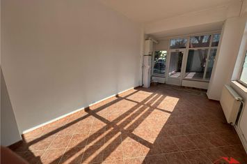Spațiu comercial de inchiriat CENTRAL - Vrancea anunturi imobiliare Vrancea