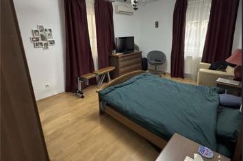 Apartament 3 camere de vanzare ANDREI MURESANU - Cluj anunturi imobiliare Cluj