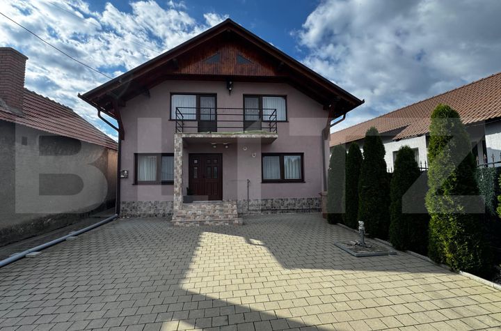 Vilă - 4 camere de vanzare VINTU DE JOS - Alba anunturi imobiliare Alba