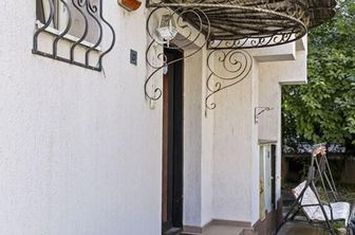 Vila 5 camere situata in complex rezidential,  Parc Herastrau anunturi imobiliare Bucuresti