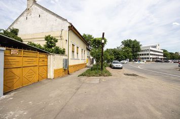 Casă cu potențial comercial,  lângă Spitalul Județean Arad. anunturi imobiliare Arad