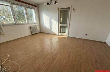 Apartament 3 camere de vanzare CENTRAL - Bacau anunturi imobiliare Bacau