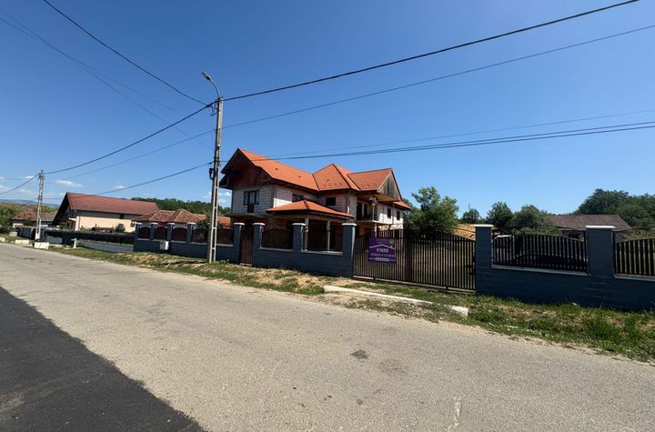 Vilă - 6 camere de vanzare RASOVA - Gorj anunturi imobiliare Gorj
