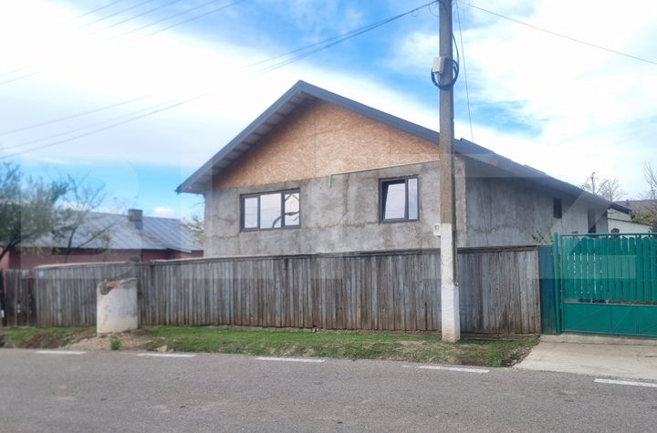 Casă - 3 camere de vanzare DRAGANESTI - Prahova anunturi imobiliare Prahova